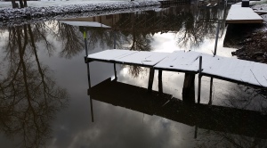 Lake Winneconne canal snowy dock, clear water, December 2015